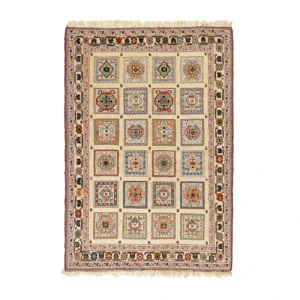 Permium kilim rug with beige background and border